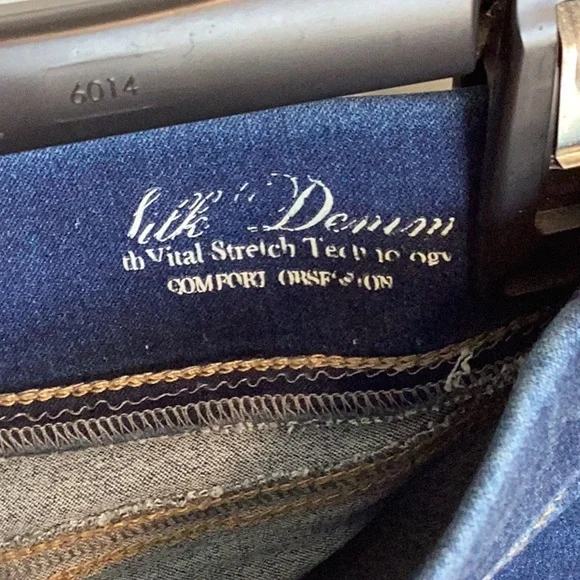 Natural Reflections jeans - Picture 8 of 8